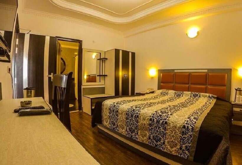 ホテル Shilton By Royal Collection