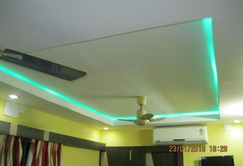 ホテル Srikrishna International