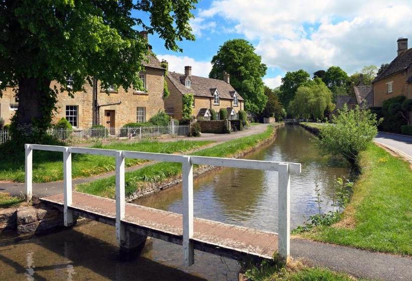 בית מלון כפרי Stow Lodge