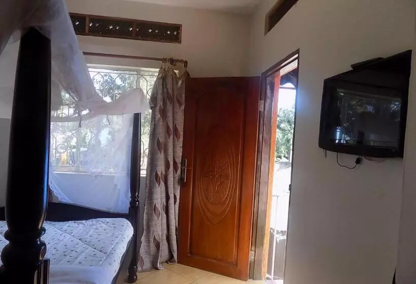 Livani Beach Motel