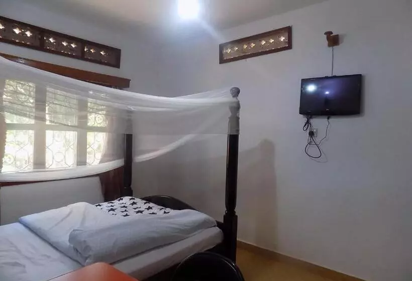 Livani Beach Motel