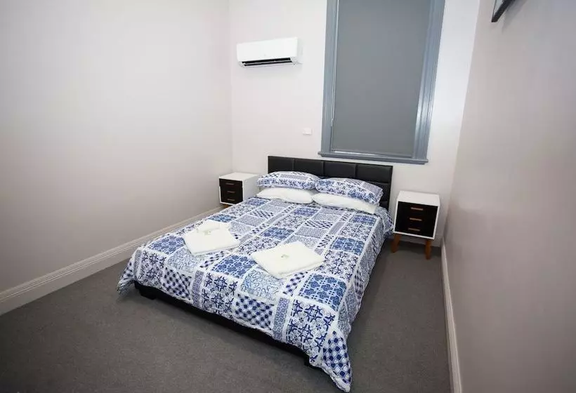 Australian Hotel Grafton