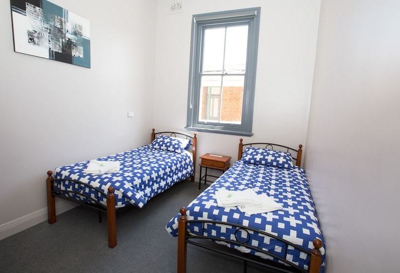 Australian Hotel Grafton