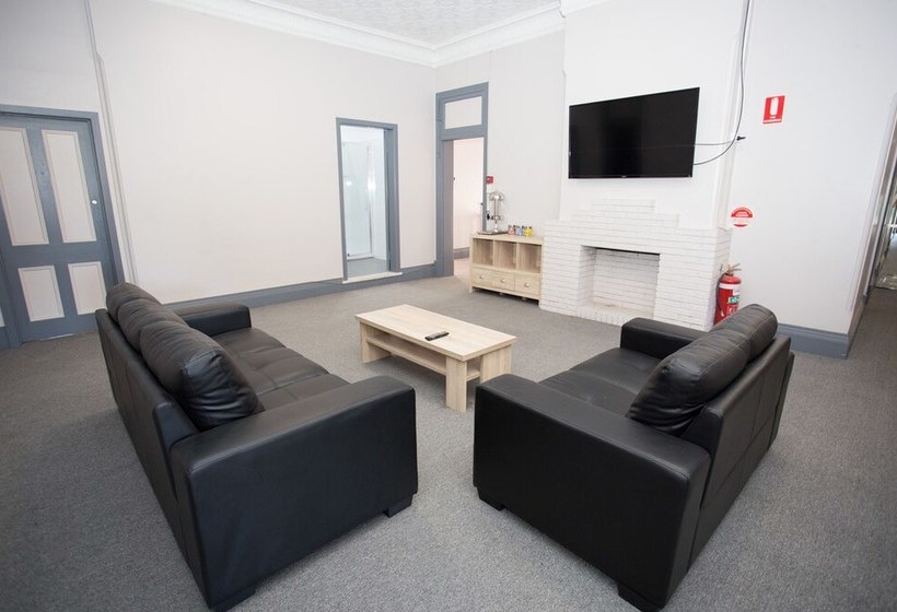 Australian Hotel Grafton