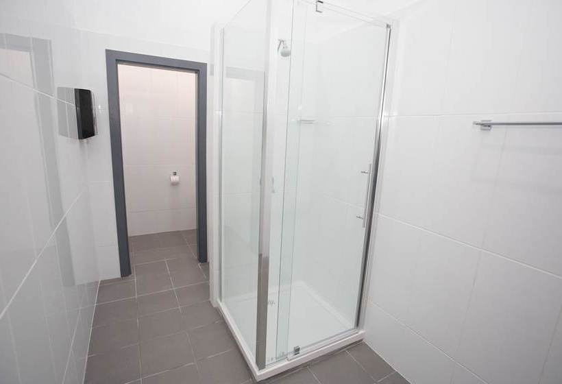 Australian Hotel Grafton