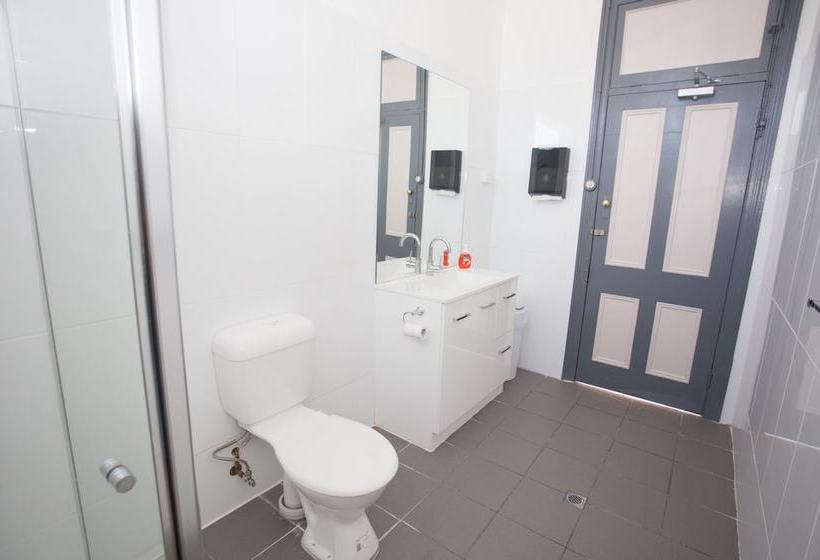 Australian Hotel Grafton