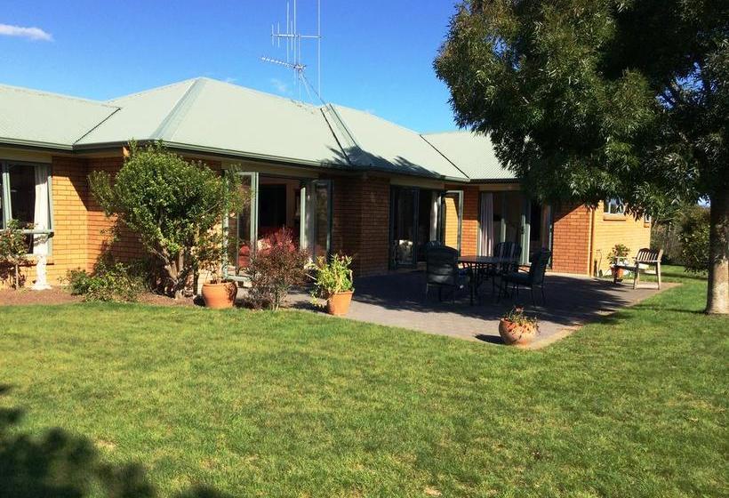 ベッドアンドブレックファースト Home Hospitality Hamilton