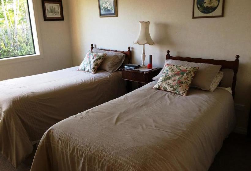 ベッドアンドブレックファースト Home Hospitality Hamilton