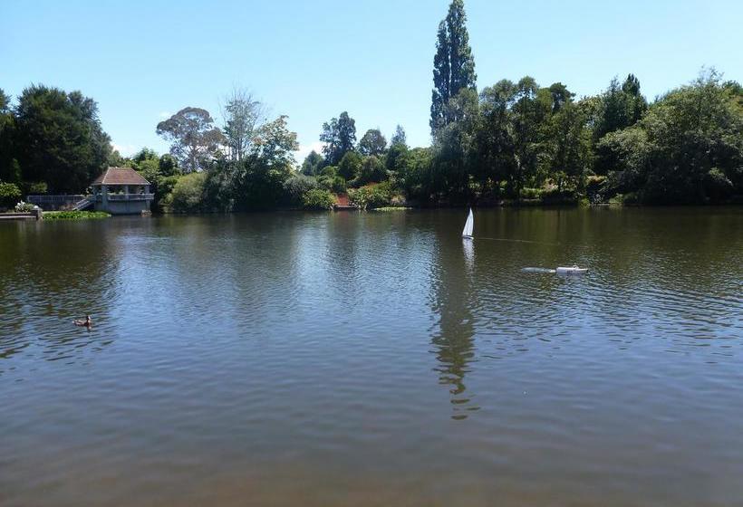 ベッドアンドブレックファースト Home Hospitality Hamilton