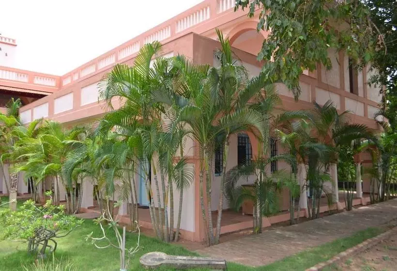 Bed and Breakfast Lily Pool Villa
