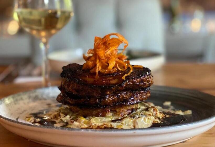 민박 The Punchbowl Lapworth