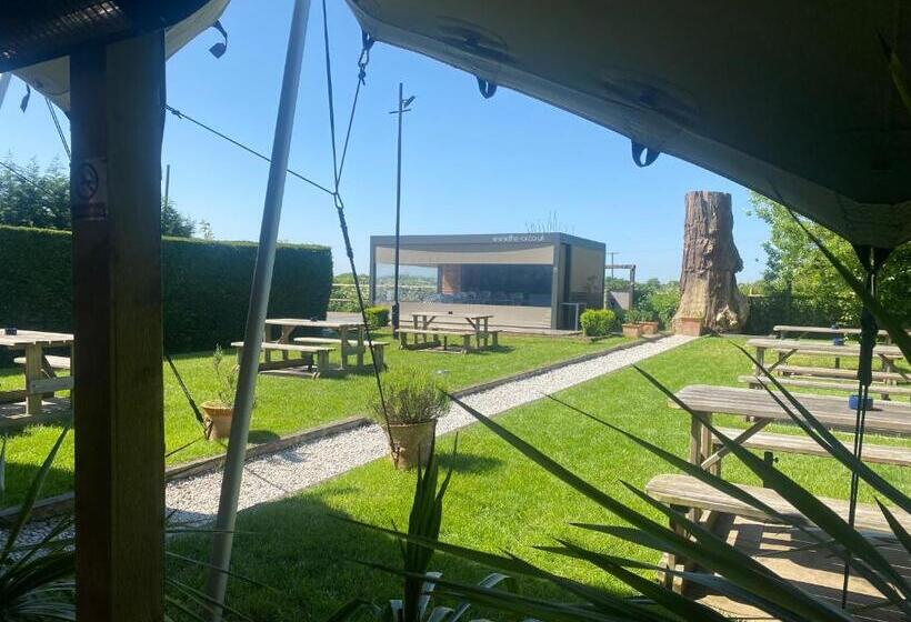 민박 The Punchbowl Lapworth