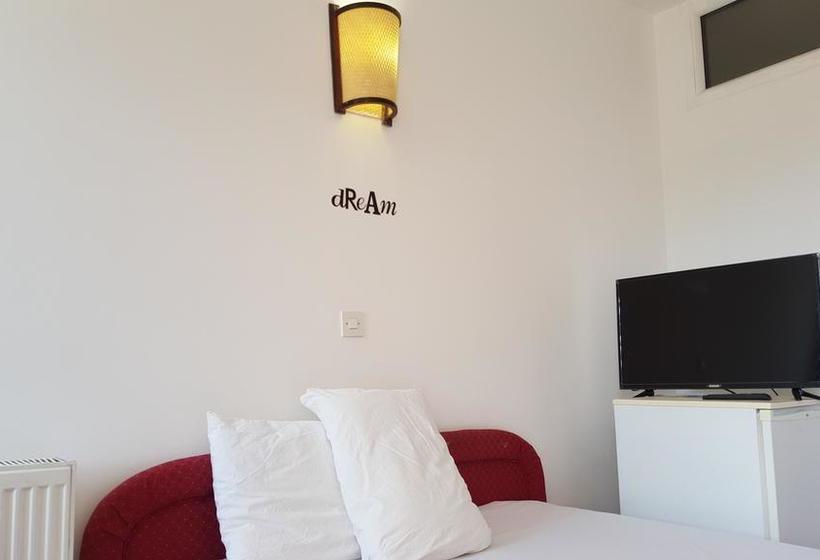 Hotel Art Theatre Caffe