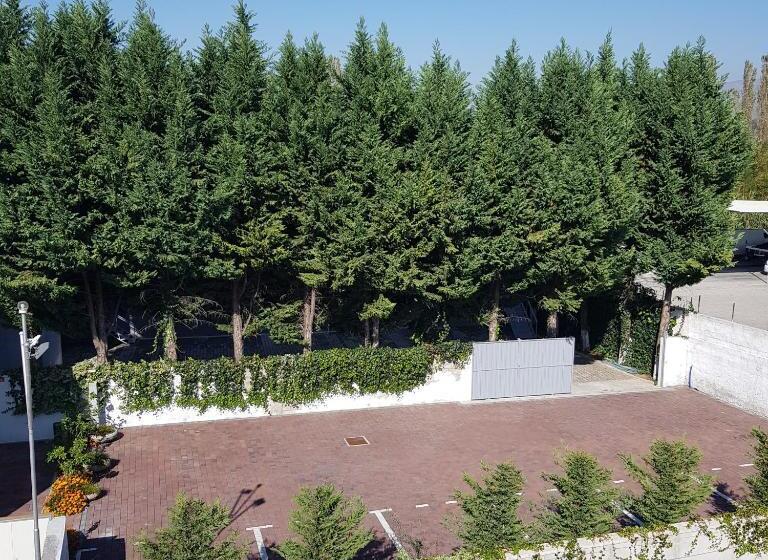 בית מלון כפרי Erandi