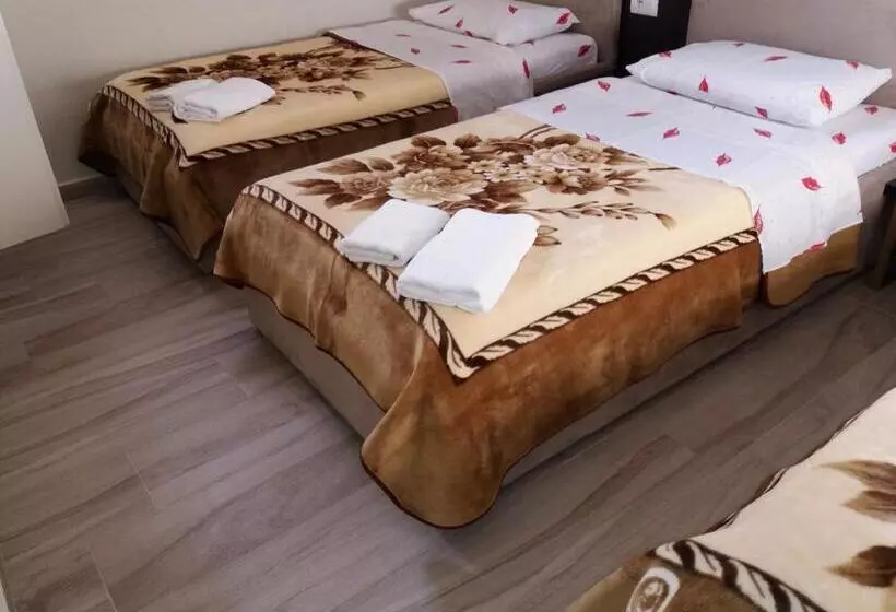 هتل Erandi