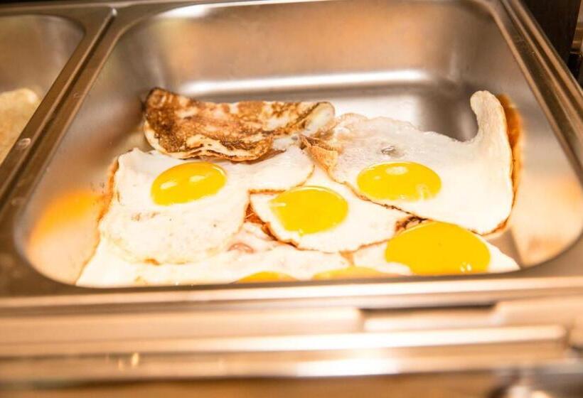 Kep Bay Hotel & Resort