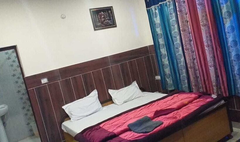 בית מלון כפרי Royal Taj