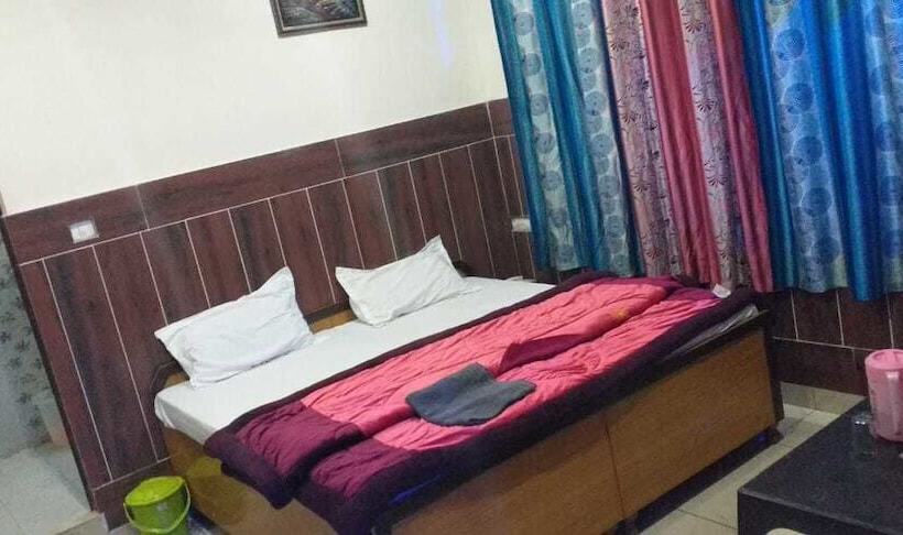 בית מלון כפרי Royal Taj