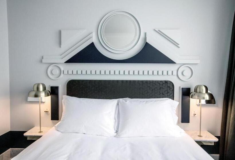 Hotel Henrietta Experimental