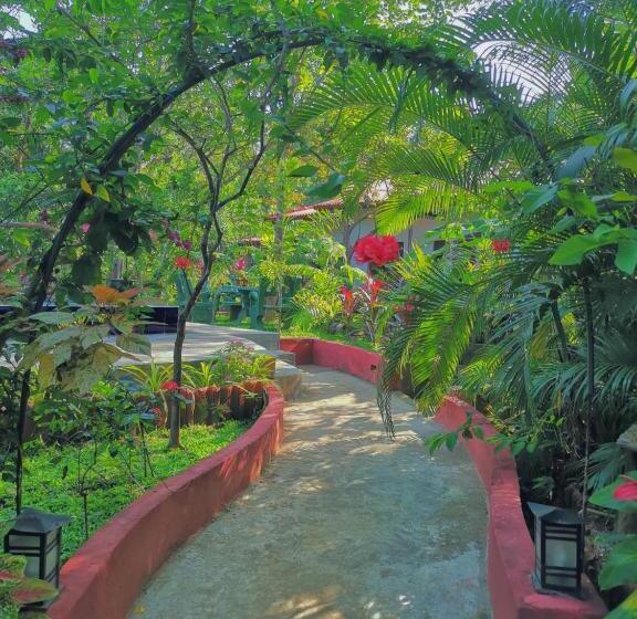 Levona Garden Resort