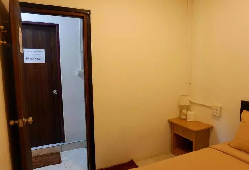 Lipe Hostel