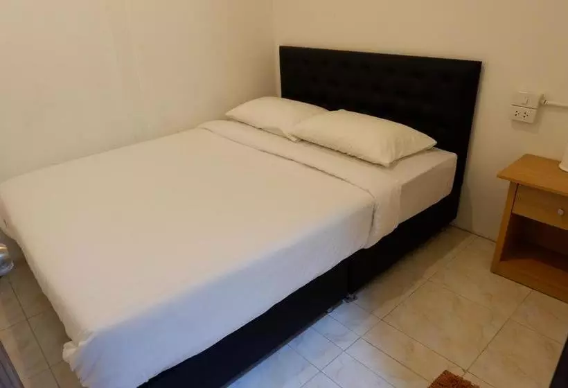 Lipe Hostel