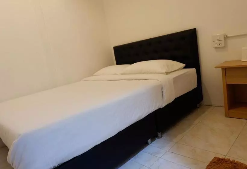 Lipe Hostel