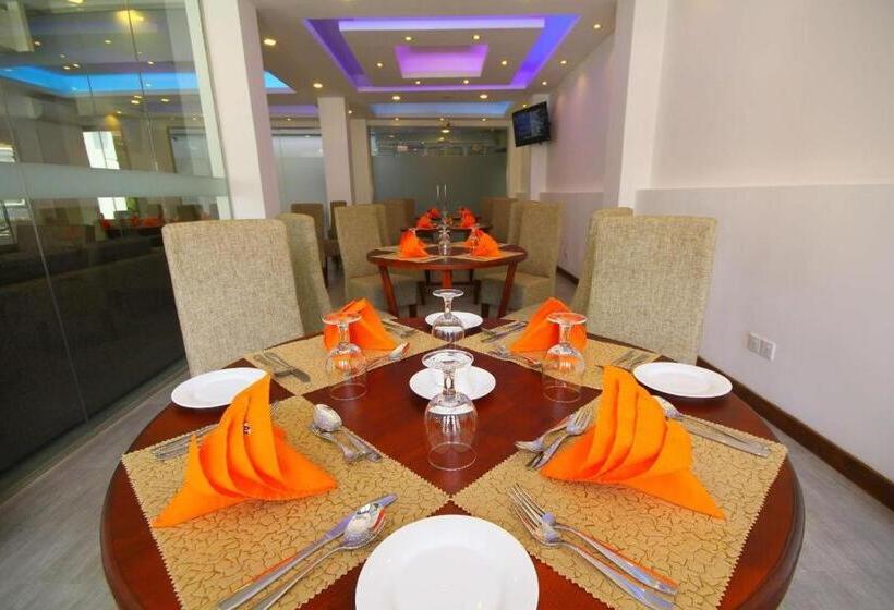 Saffron Hotel & Restaurant