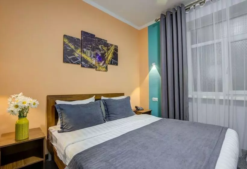 Viva Hotel   Hostel
