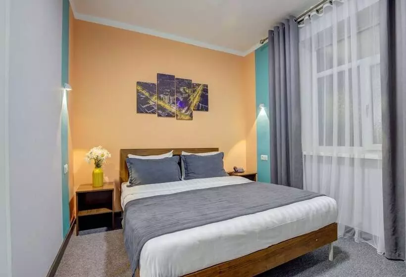 Viva Hotel   Hostel
