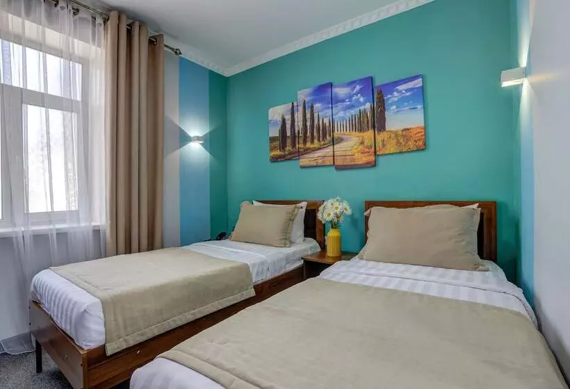 Viva Hotel   Hostel