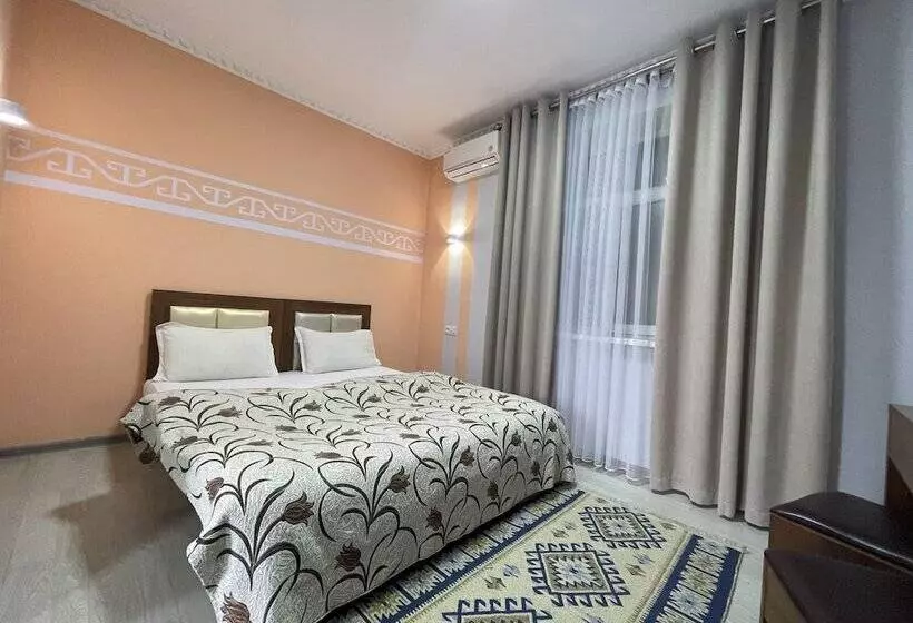 Viva Hotel   Hostel