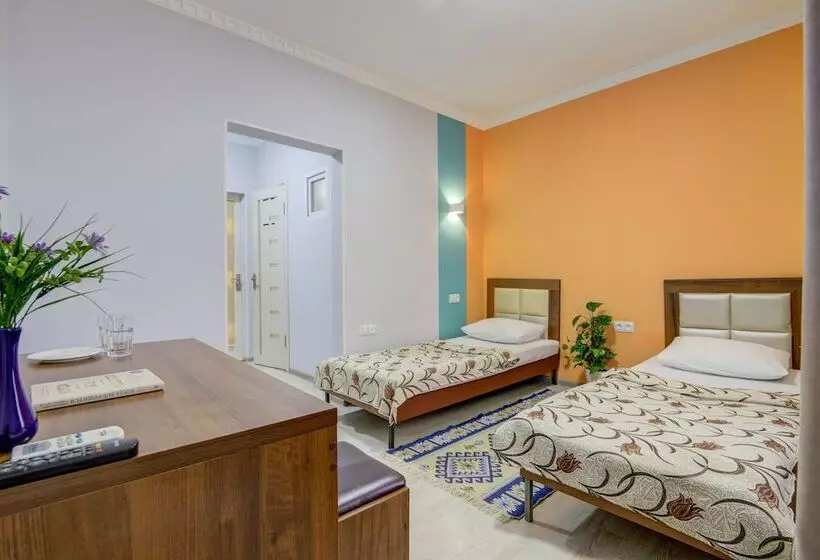 Viva Hotel   Hostel