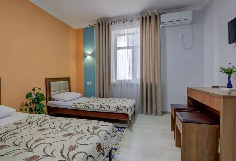 Viva Hotel   Hostel