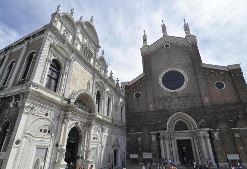 تختخواب و صبحانه Casa Colleoni