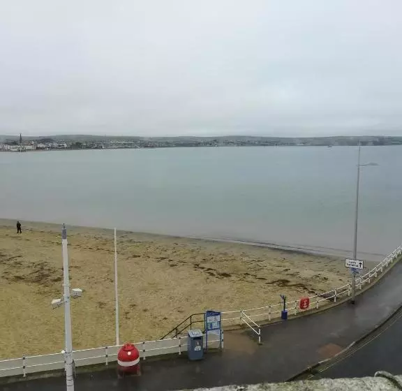 تختخواب و صبحانه Cavendish House