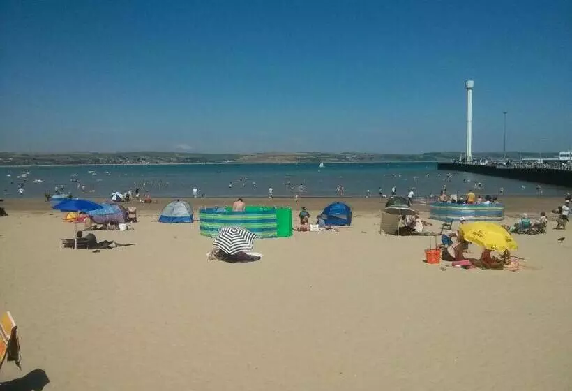 تختخواب و صبحانه Cavendish House