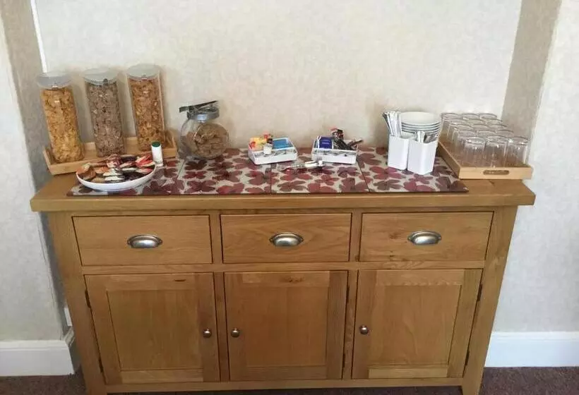 تختخواب و صبحانه Cavendish House