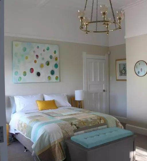 Browns Boutique Bed And Breakfast