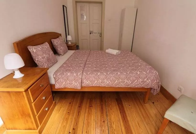 مسافرخانه City Center Guest House