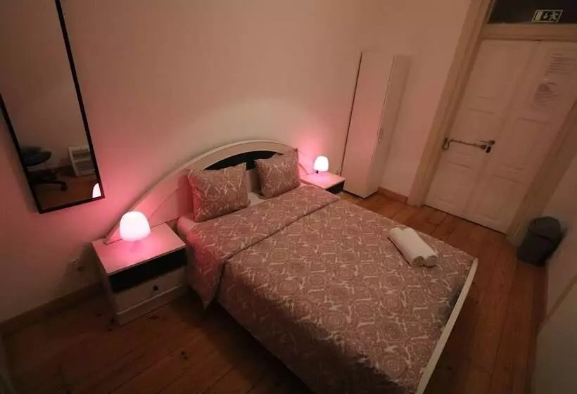 مسافرخانه City Center Guest House