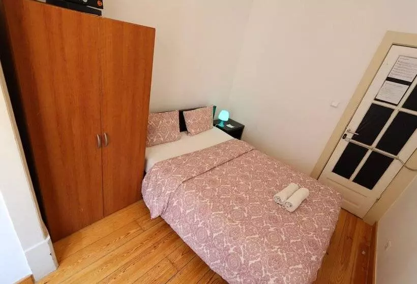 مسافرخانه City Center Guest House