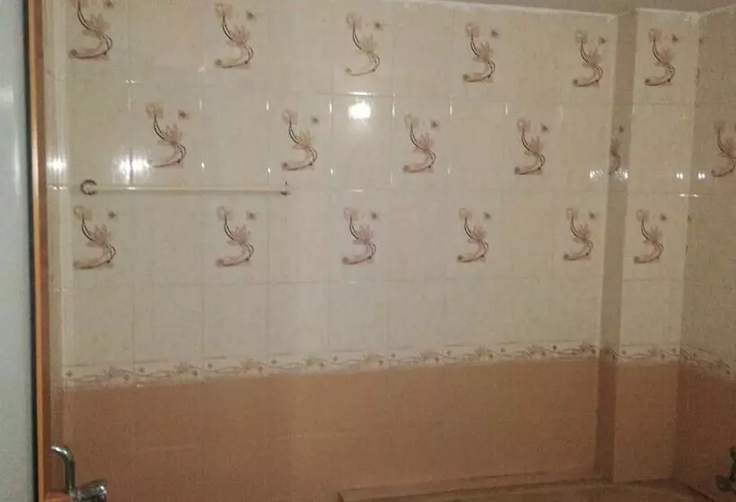 Hiriz Hotel Dollar