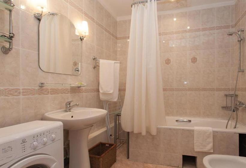 فندق Golden Coast