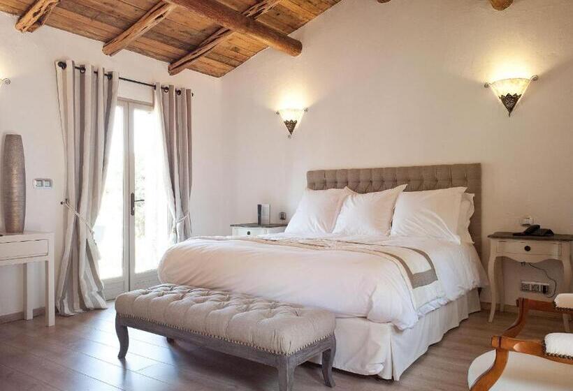 هتل Hôtel Ambassador Palombaggia