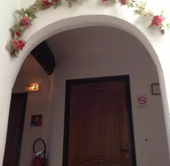 ホテル Hôtel Central