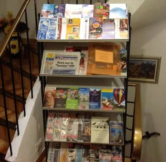 ホテル Hôtel Central