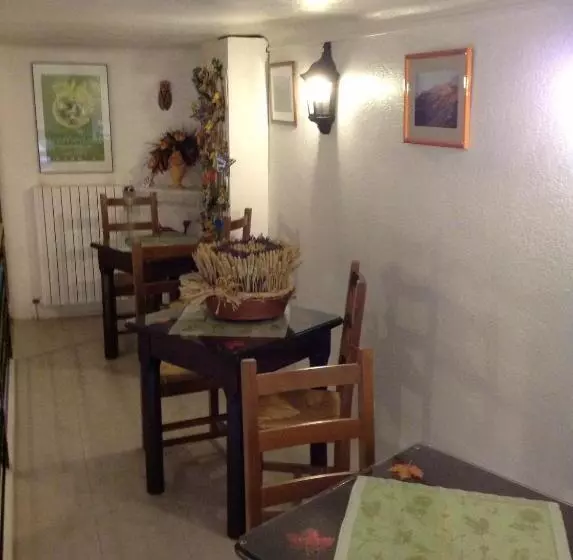 ホテル Hôtel Central