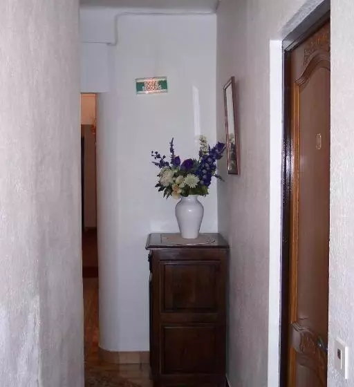 ホテル Hôtel Central