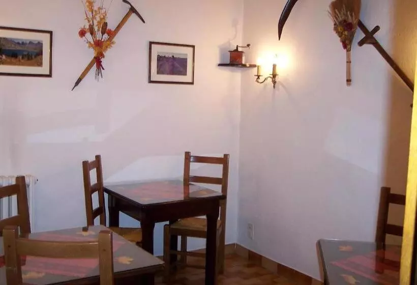 ホテル Hôtel Central